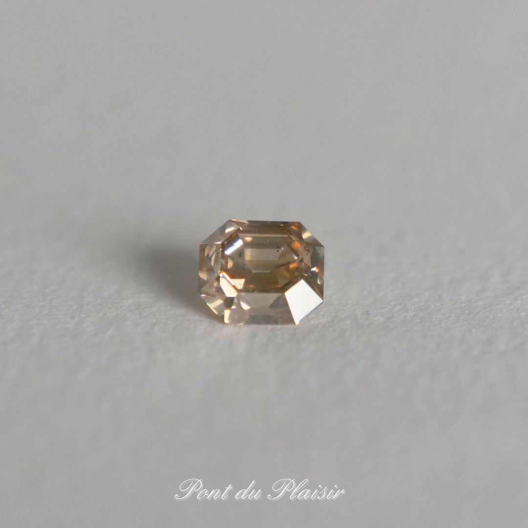 ブラウンダイアモンド0.720ct